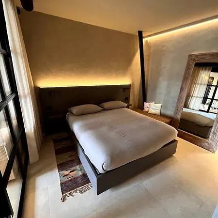 Appartamento Modern Canal-side Loft With Private Garden *