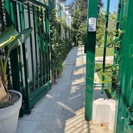 Appartamento Modern Canal-side Loft With Private Garden Milano